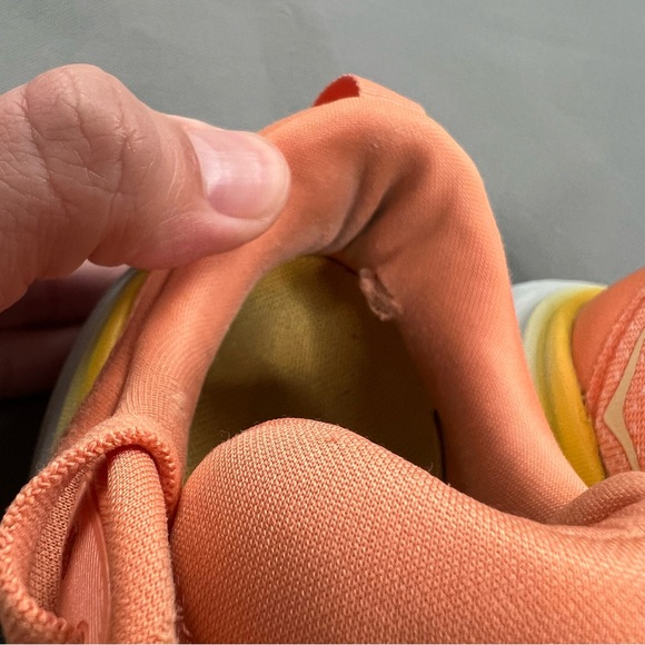 Hoka One One Womens Bondi 8 Size 6.5(B) Peach Running Shoes Sneakers 1127952 - Picture 9 of 14